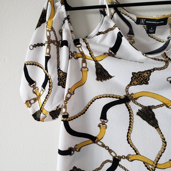 💥I.N.C cold shoulder white equestrian print size small 💥 - Picture 3 of 6